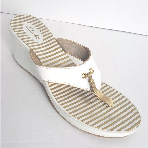clark thong sandals